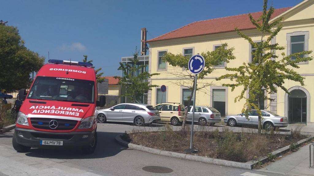 Acidente deu-se junto à estação das Devesas