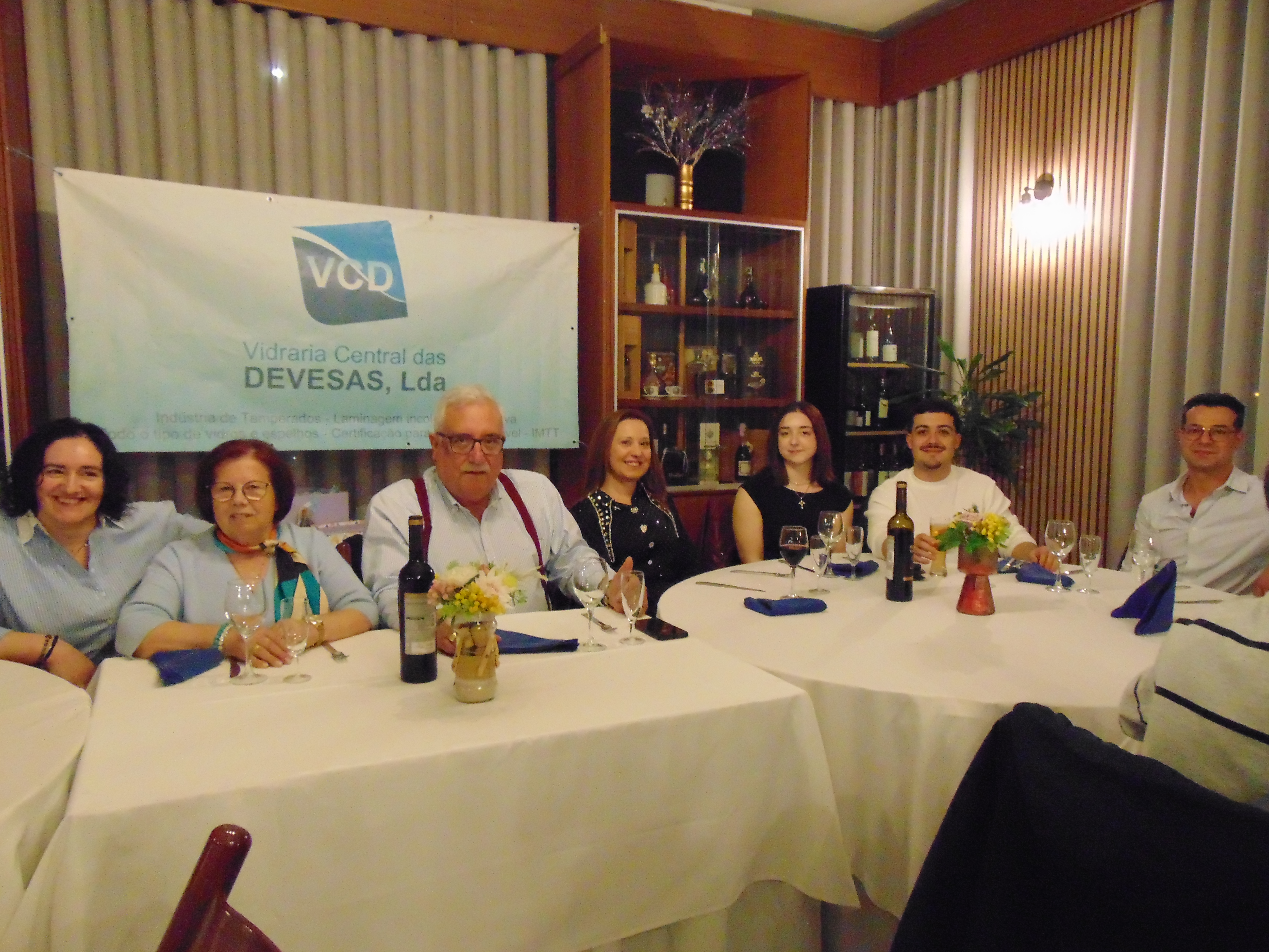 A Vidraria Central das Devesas continua a manter um espírito familiar que a torna especial para quem lá trabalha