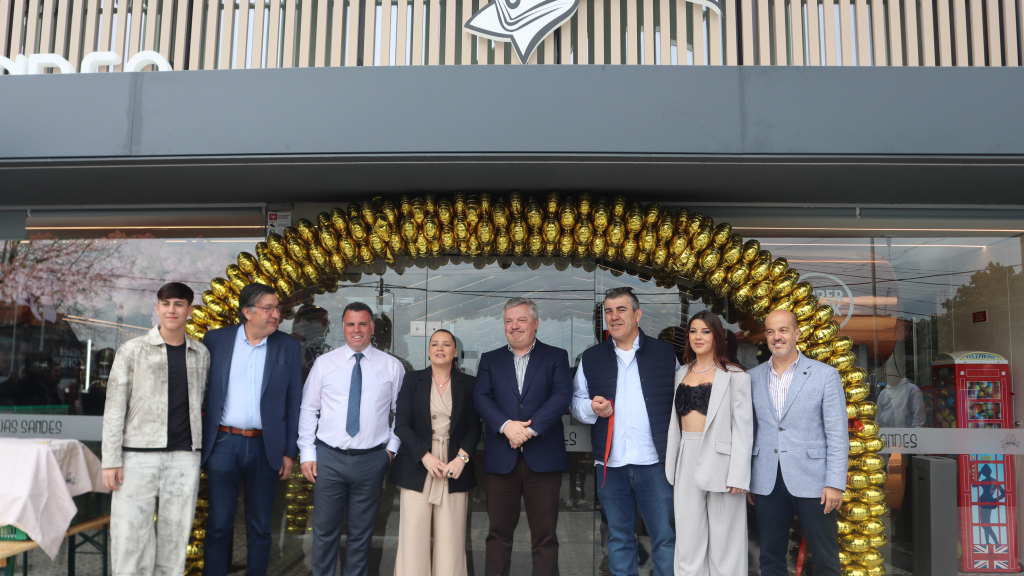 Muitas entidades oficiais e convidados marcaram presença na inauguração